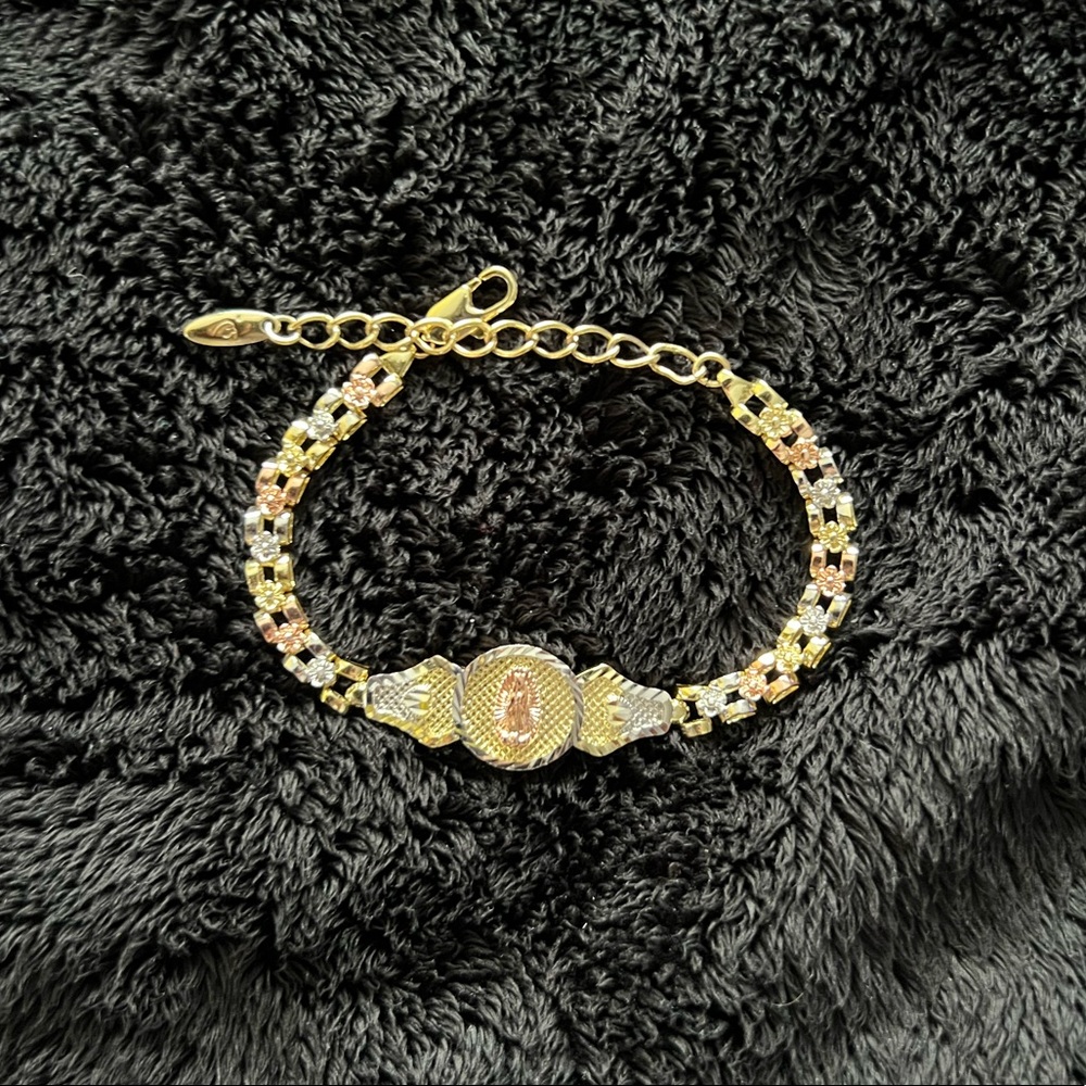 Gold plated Women’s bracelet